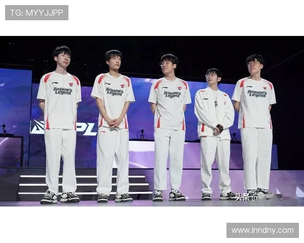 英雄联盟最新状态排行榜公布BLG强势跻身第五名展现出色表现 英雄联盟最新状态排行榜公布BLG强势跻身第五名展现出色表现