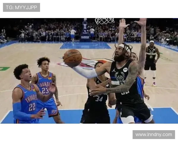 2017年NBA季后赛雄鹿与雷霆激战四分之差的精彩对决回顾