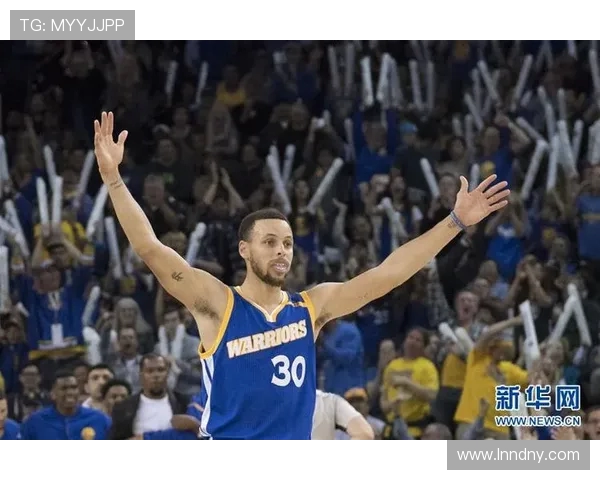 勇士队创历史奇迹以73胜战绩征服灰熊队展现无与伦比的篮球实力