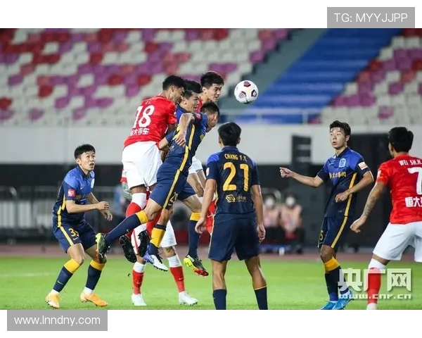 多蒙特与巴黎激战正酣比分悬念迭起引发球迷热议