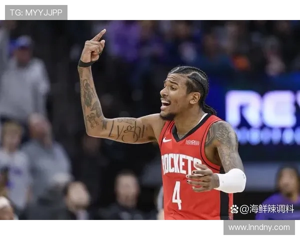 火箭与奇才激战正酣NBA赛场精彩瞬间回顾与分析