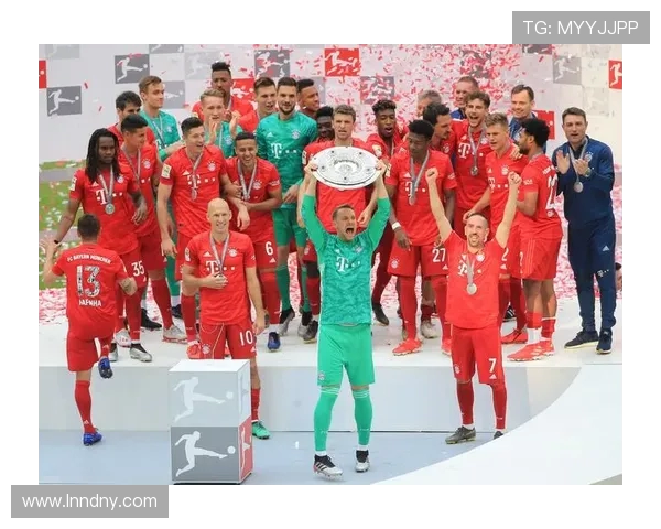 莱万领衔新赛季豪华阵容期待再创辉煌助力球队争夺冠军荣耀