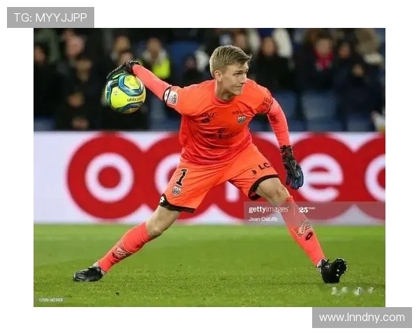 迈尼昂的崛起与挑战：从新星门将到世界级守护者的奋斗历程