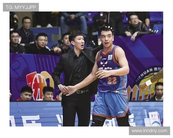 韩硕:从篮球场上的新星到商业领域的多面手,如何实现人生的华丽转身 韩硕:从篮球场上的新星到商业领域的多面手,如何实现人生的华丽转身