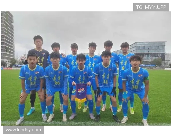 杭州足球队灵活战术解析助力球队在赛场上脱颖而出